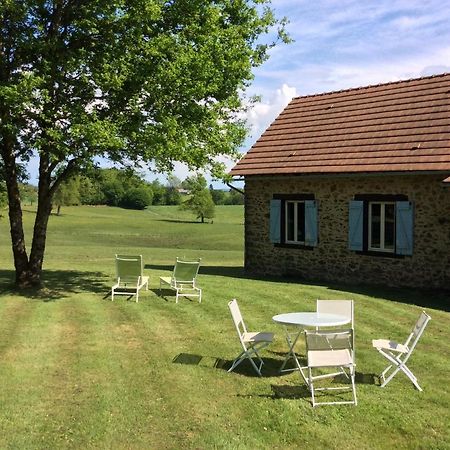 Les Landes Hotel Saint-Pardoux-Corbier Екстериор снимка