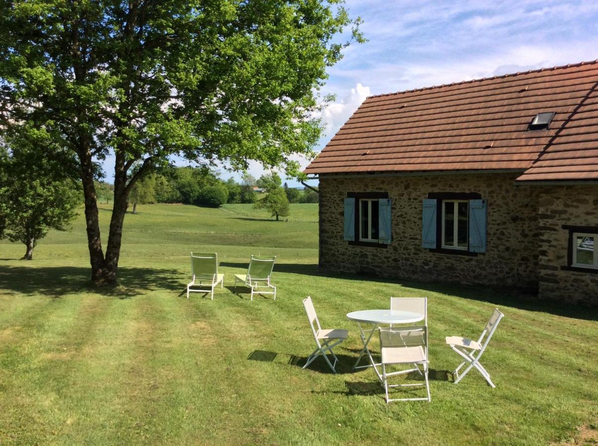 Les Landes Hotel Saint-Pardoux-Corbier Екстериор снимка